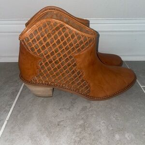 Kelsi Dagger Orange Ankle Booties